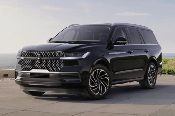 Lincoln Navigator Black